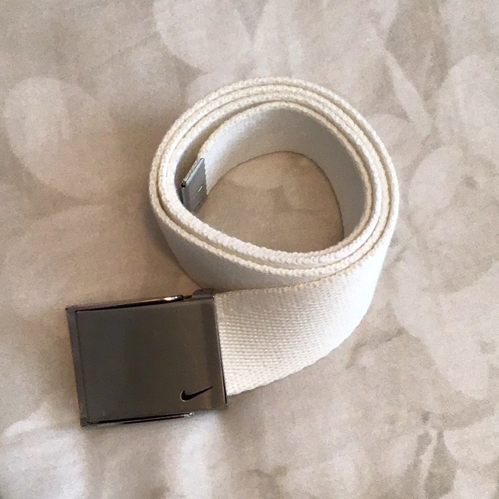 Nike boys white belt